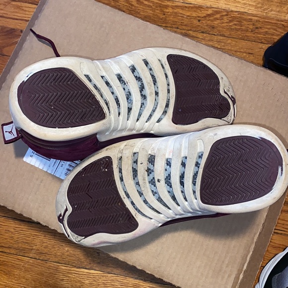 Shoes - Picture 4 of 5